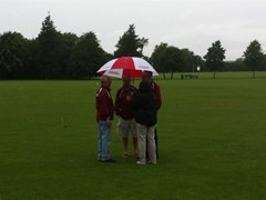 Pople, The President and some short ginger dwarf discuss bringing proceedings to a close.
